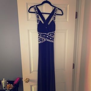 Black sequined form-fitting gown